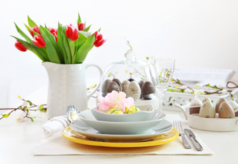 Place setting for Easter