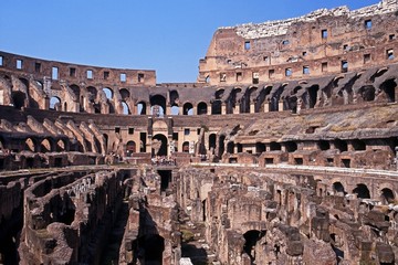Fototapeta na wymiar Wewnątrz Koloseum, Rzym, Włochy ? Arena Photo Wielkiej Brytanii