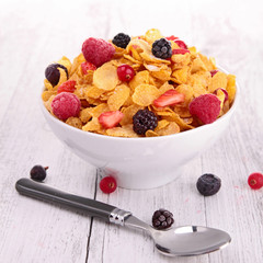 breakfast, cornflakes and berries