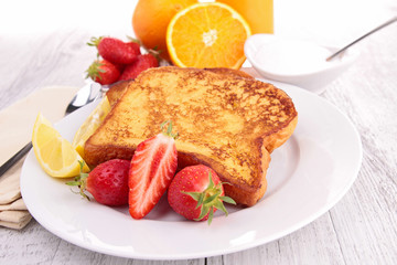 french sugar toast and fruits