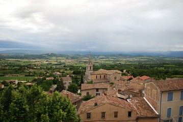 Fototapeta na wymiar Landscape of Bonnieux village and countryside, Provence, France
