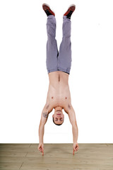 handstand with two fingers