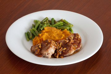grilled pork tenderloin medallions