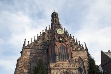 Fototapeta na wymiar Kościół Matki Bożej (Frauenkirche) w Norymberdze w Niemczech