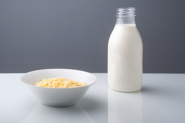 Obraz na płótnie Canvas Healthy Breakfast-Cornflake s and Milk