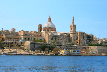 Fototapeta na wymiar Malta Valletta Harbor