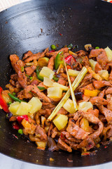 Wok frying pan