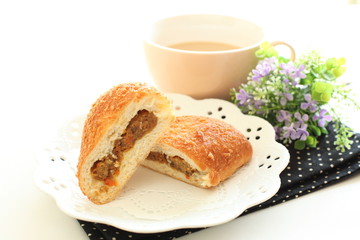 japanese bakery, curry bread
