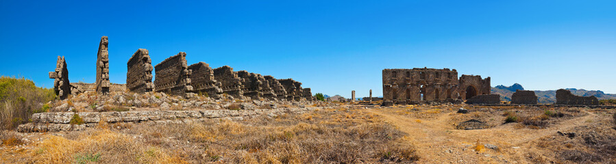 Fototapeta na wymiar Ruiny w Aspendos w Antalya, Turcja