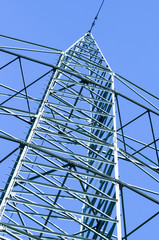 Strommasten, Energieversorgung