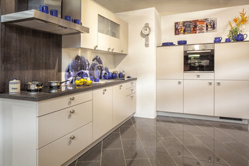 K&uuml;che, Einbauk&uuml;che, K&uuml;chenherd, Essen, sch&ouml;ner Wohnen