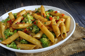 Pasta with broccoli,paprika and chives