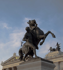 Obraz premium statue mann pferde