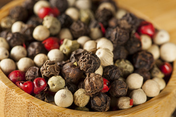 Raw Whole Four Peppercorn Blend