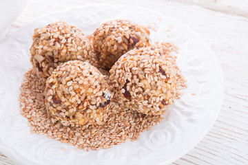home-made nibble - muesli - small ball
