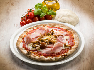 pizza with ham and mushroom