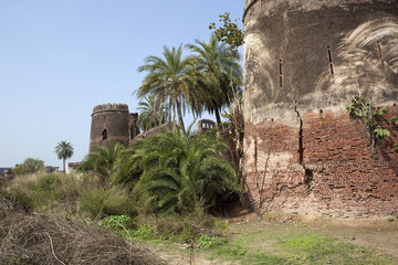 Obraz premium crumbling ruins