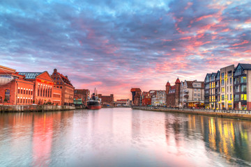 Naklejka premium Sunset in old town of Gdansk at Motlawa river, Poland
