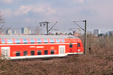 Fototapeta na wymiar Regionalzug 13.22