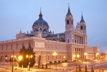 Fototapeta na wymiar Madrid - Santa Maria la Real de La Almudena cathedral