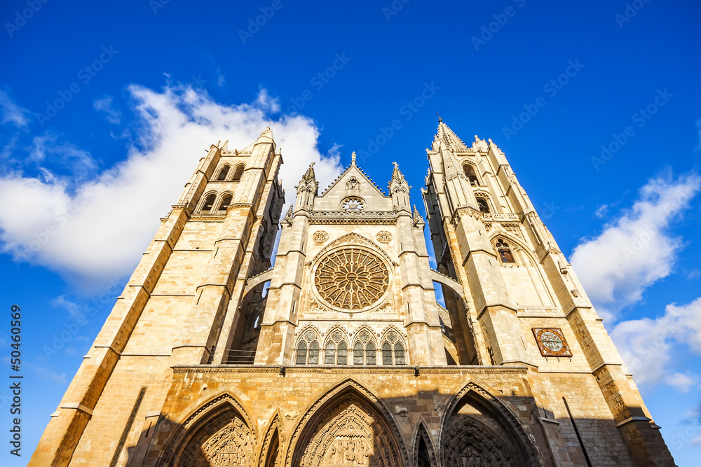 Wall mural gothic cathedral of leon, castilla leon, spain