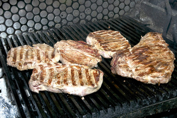 Стейк на гриле