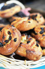 muffins with raisins