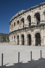 Fototapeta na wymiar Amfiteatr w Nimes