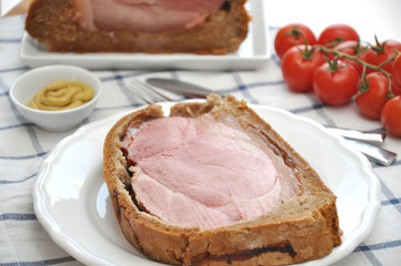 Osterschinken, Schinken im Brotteig