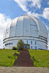 Obraz premium Europe's largest optical telescope azimuth. Arkhyz, Karachay–C
