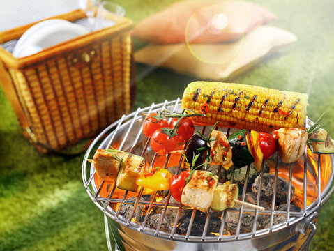 Corn cob and vegetarian barbecue
