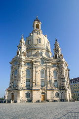 Fototapeta na wymiar Frauenkirche w Dre¼nie pionowych