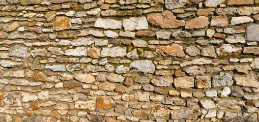 mur en pierre