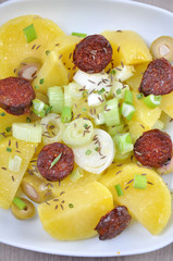 Kartoffelsalat mit Chorizo