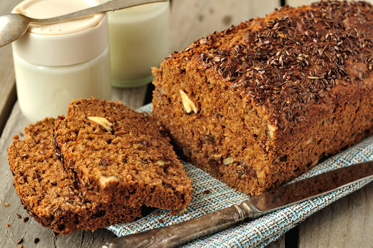 Whole-Grain Cake Loaf