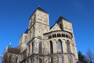 Fototapeta na wymiar St. Kunibert Kirche Köln