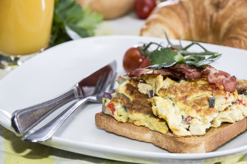 Scrambled Egg Sandwich with Bacon