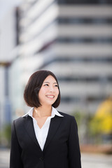 ビジネスウーマン　やる気