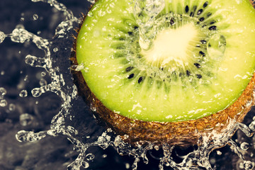 Kiwi splash