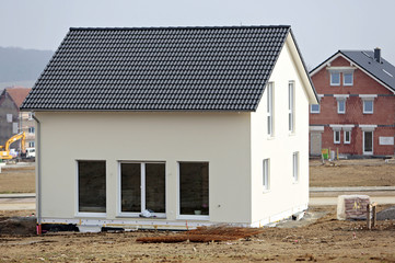 Fast fertiges Einfamilienhaus