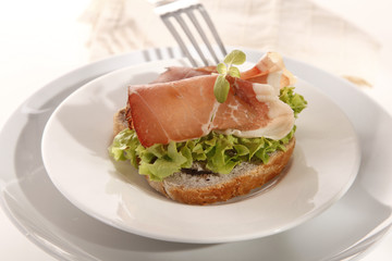 Tatsy sandwich