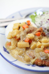 Curry rice with fried pork