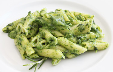 Pasta mit Spinat