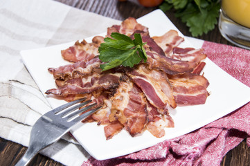 Bacon (Portion on a plate)