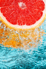 grapefruit in water