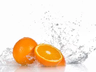 Crédence de cuisine en verre imprimé Éclaboussures deau Oranges avec des éclaboussures d& 39 eau