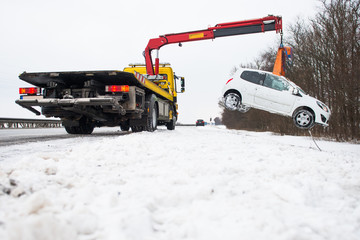 Abschleppdienst - Winterunfall