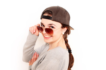 junge Frau mit Cappy