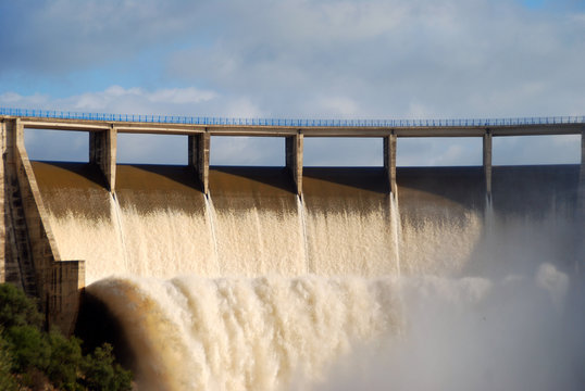 PRESA HIDR&Aacute;LICA