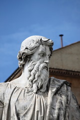 Obraz premium Statue of Saint Paul the Apostle in Rome, Italy